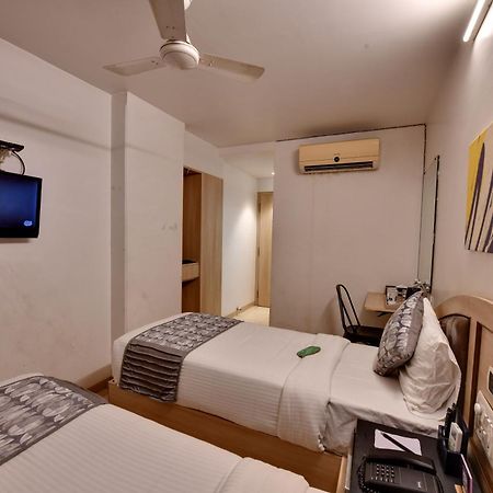 Click Hotels Andheri Midc Мумбаи Экстерьер фото