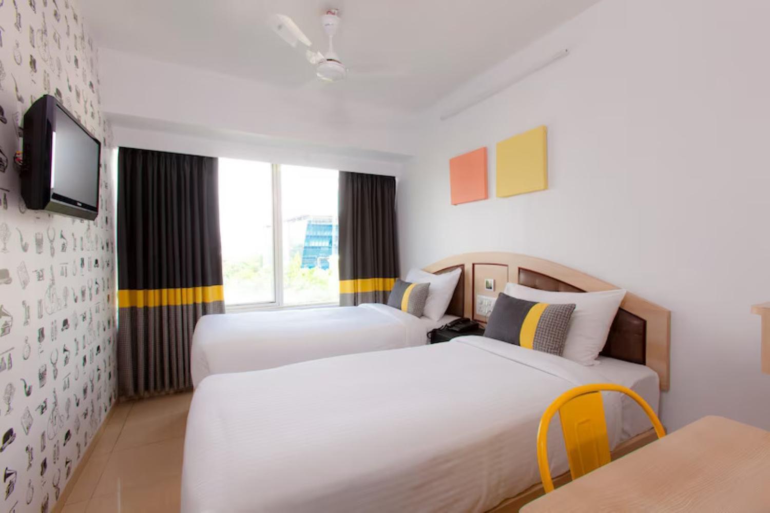 Click Hotels Andheri Midc Мумбаи Экстерьер фото