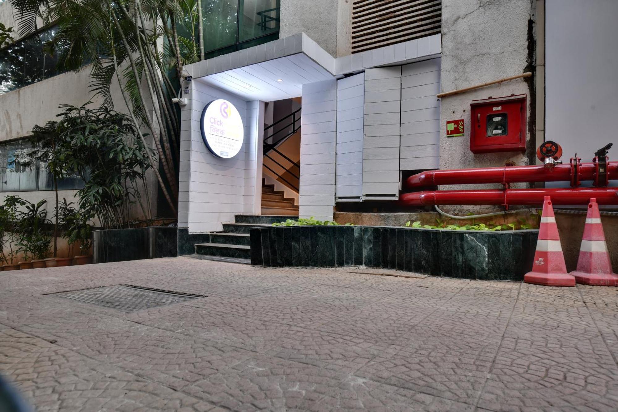 Click Hotels Andheri Midc Мумбаи Экстерьер фото